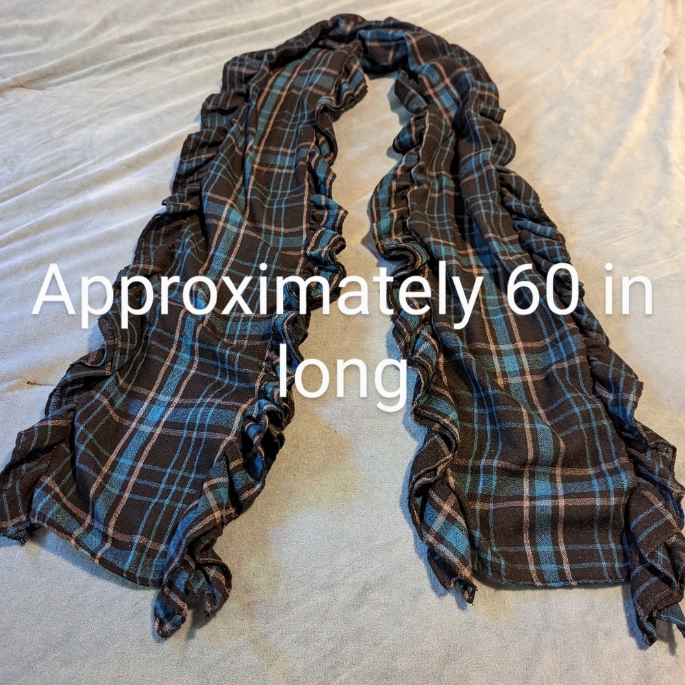 Plaid Ruffly Lightweight Scarf